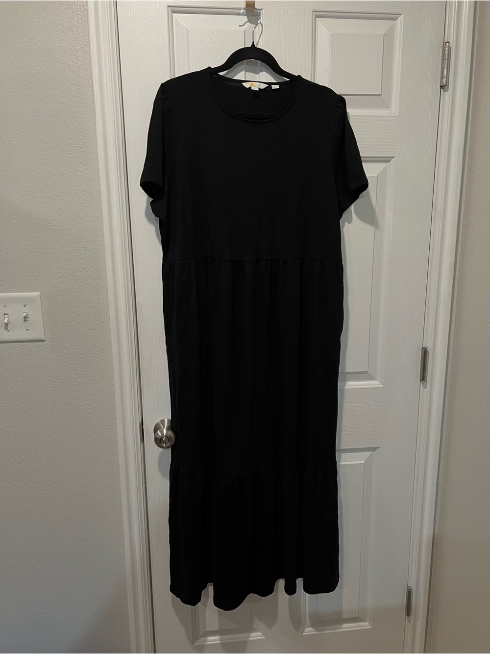 Boden Black Short-Sleeve Maxi Dress